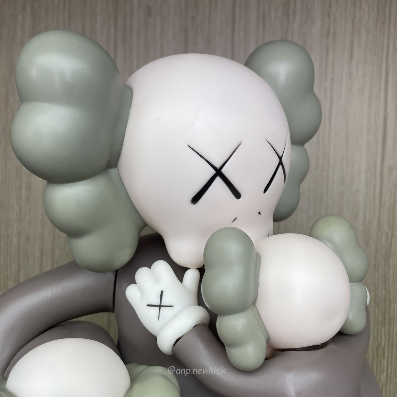 Kaws Clean Slate Figure (5) - www.newkick.vip